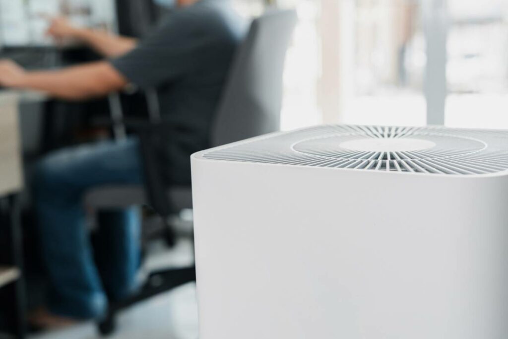 Comment choisir un purificateur d'air pour votre local commercial ?